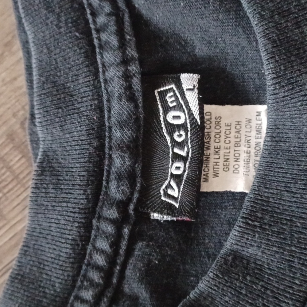 Volcom black graphic men t-shirt size L - Picture 4 of 6